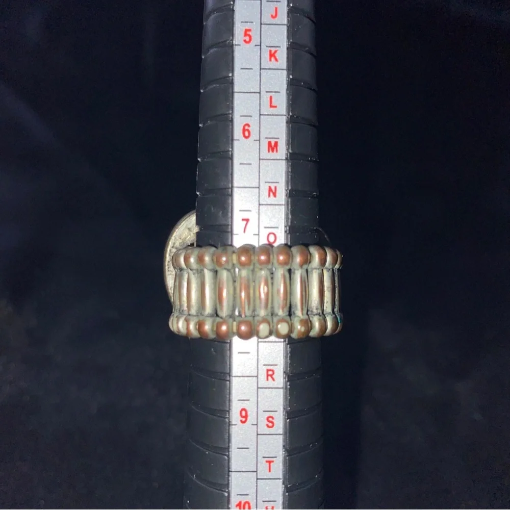 Vintage Silver & Gold Tone Stretch Ring - Sizer 7 Plus‎